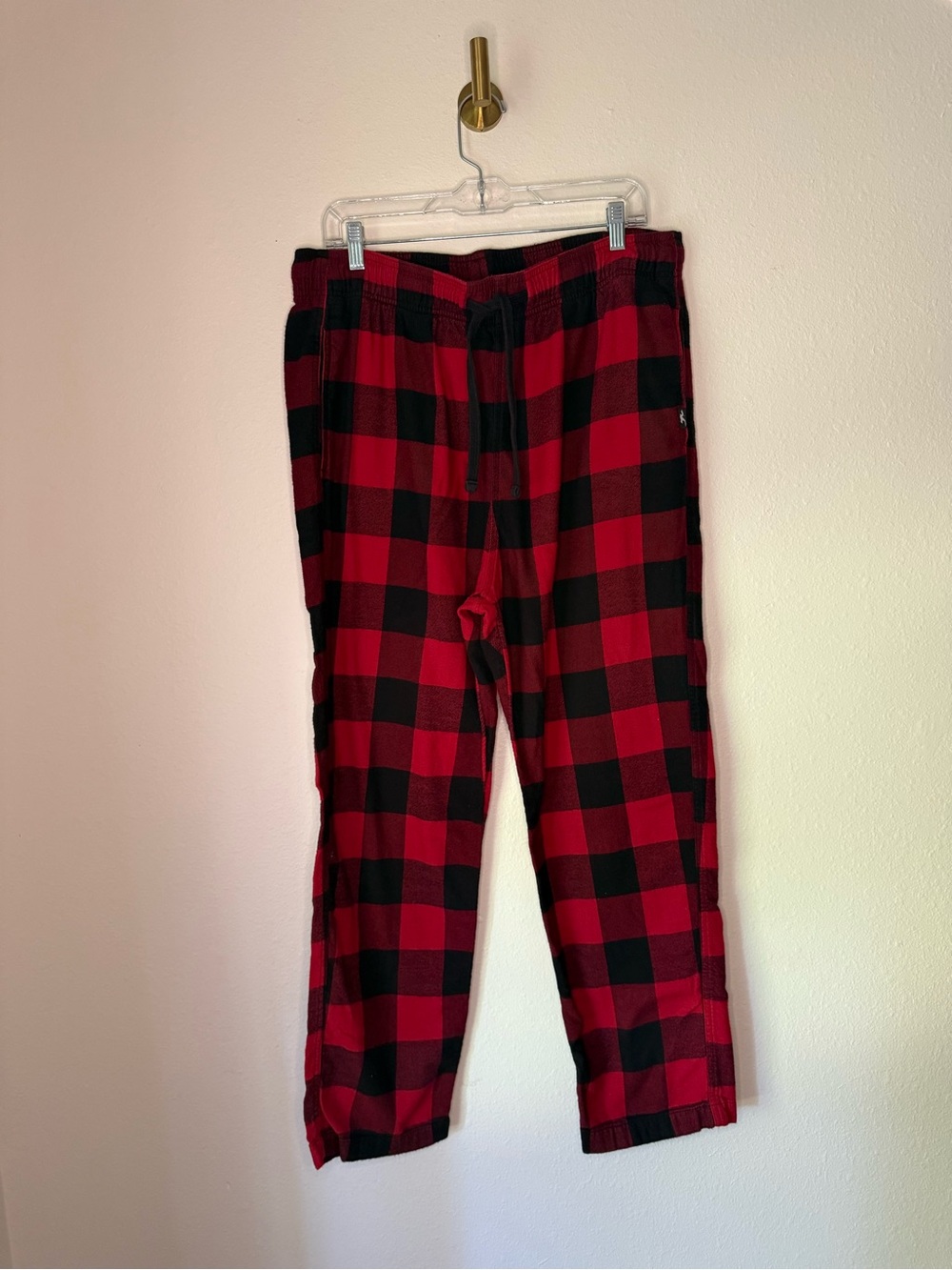 Hollister Red Black Buffalo Plaid Pajama Pants Men’s size XL